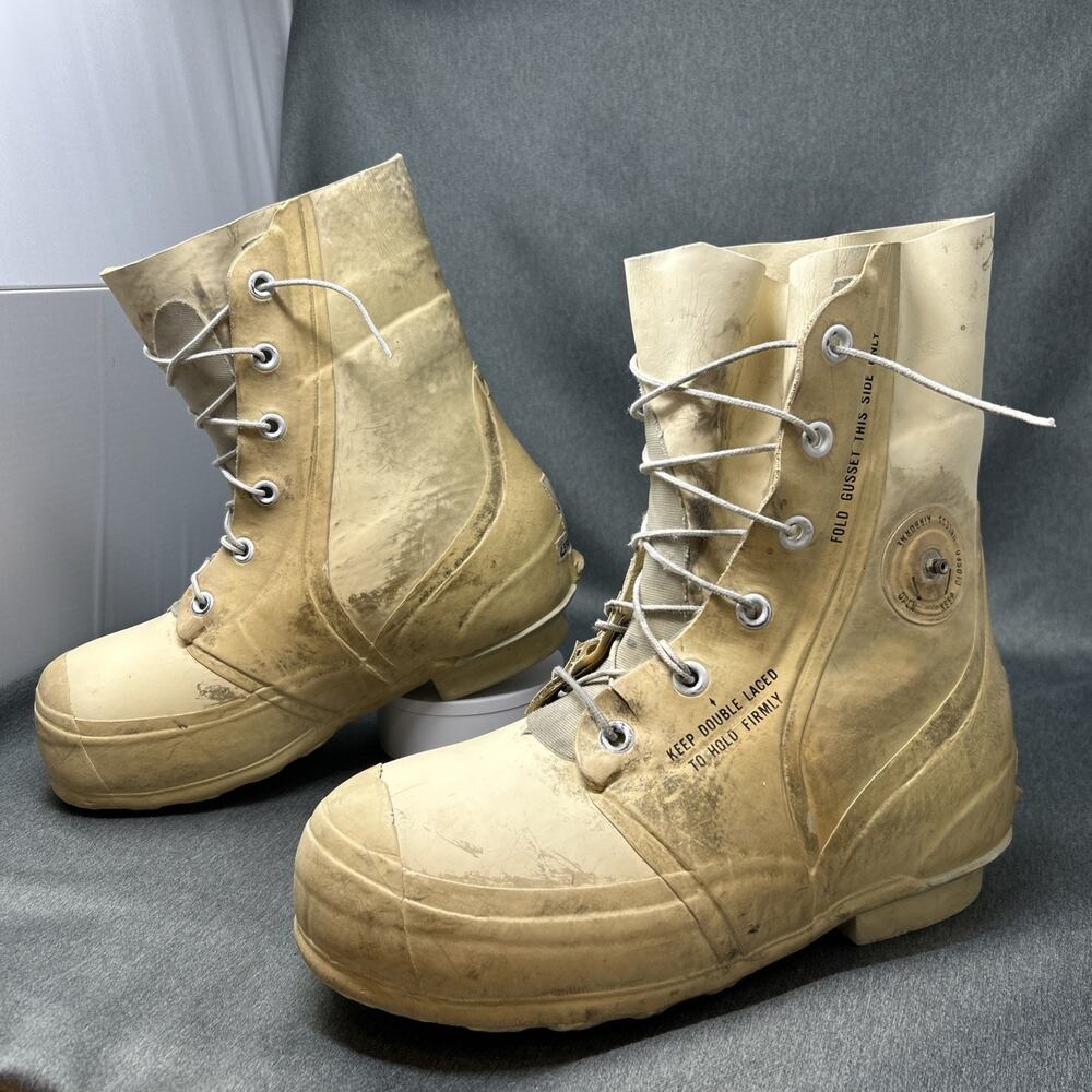1980s Vintage US Military Mickey Mouse Bunny Boots Men's 9R Extreme Weather READ